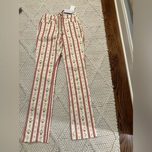 NWT WE WORE WHAT floral printed pants size 25